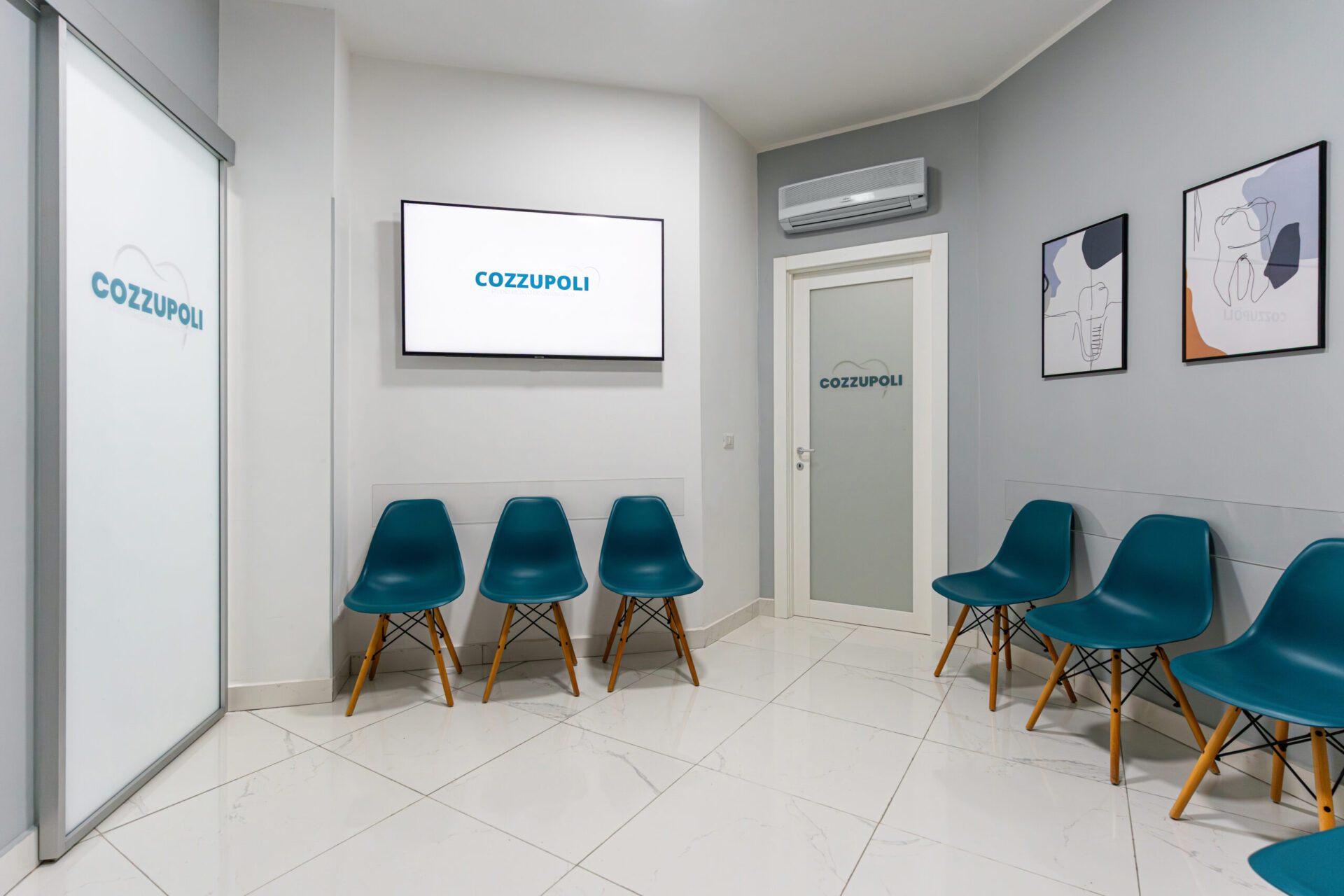 Sala d’attesa dello Studio Dentistico Cozzupoli di Reggio Calabria